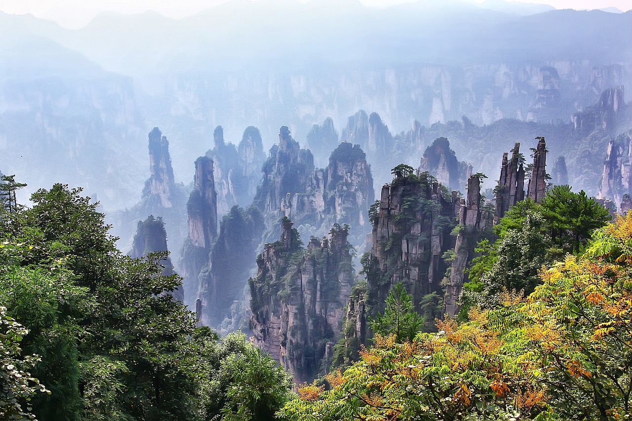 Aventure à Zhangjiajie: Mont Tianmen, Ponts de Verre et Paysages Époustouflants